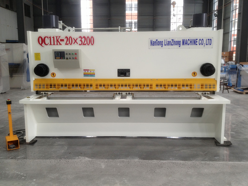 數控液壓閘式剪闆機