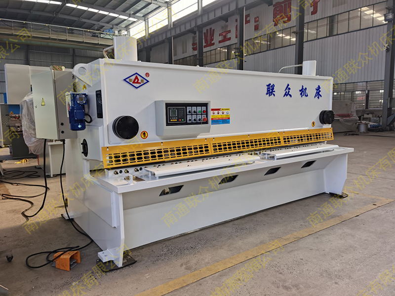 液壓閘式剪闆機