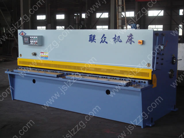 液壓擺式剪闆機